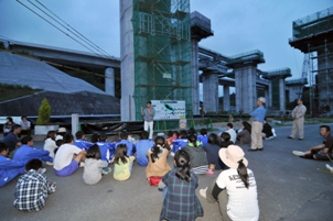 写真-2 ホタル観賞会の状況